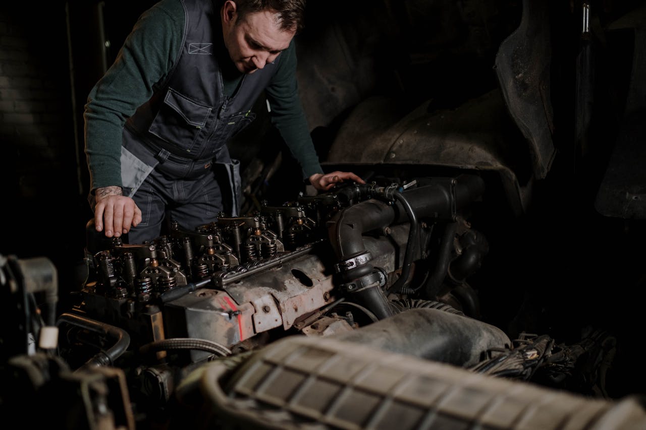 Power Diesel Road Services truck offering diesel mechanic repairs and roadside assistance for efficient vehicle operation.